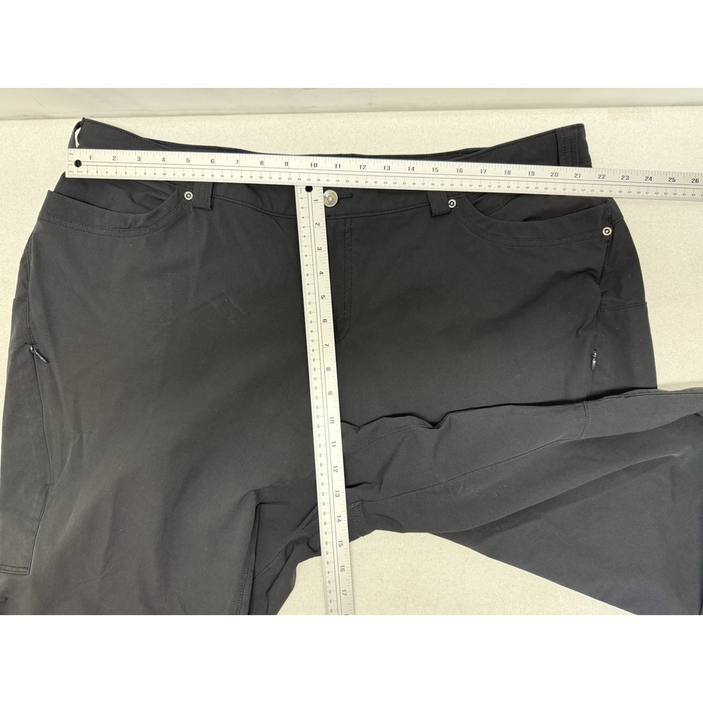 Duluth Trading Co Dry on the Fly Black Cargo Hiking Pants Women's 22W x 31 - Picture 4 of 5